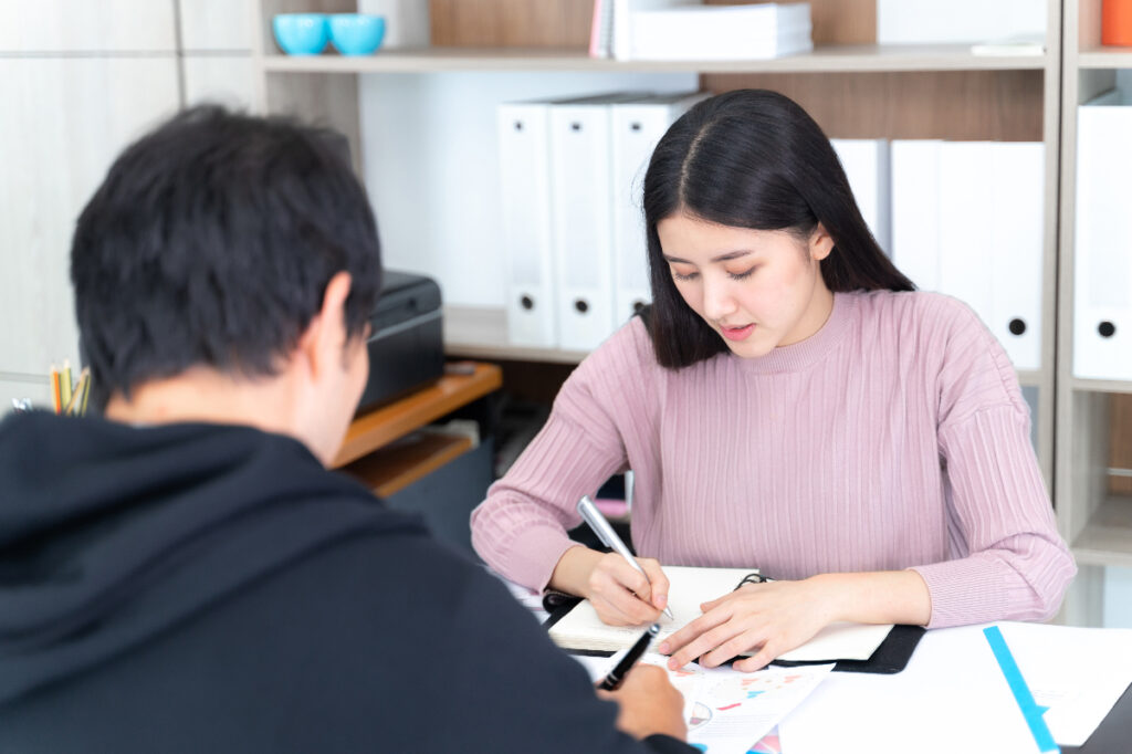 障害年金で困ったときの相談先は社労士へ